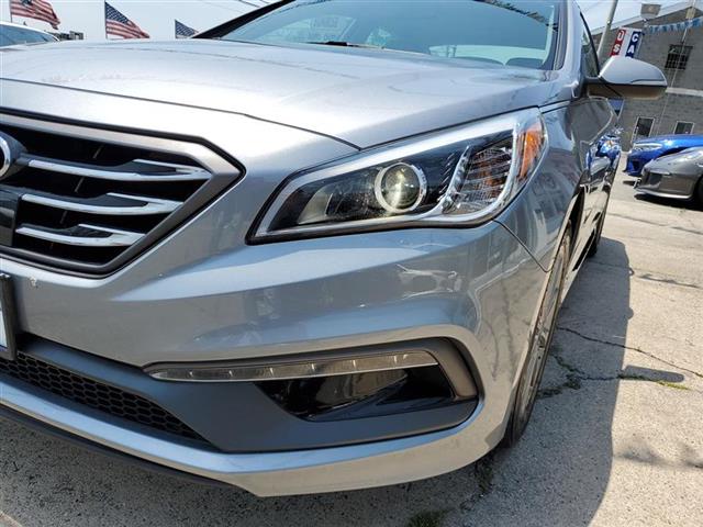 Used Hyundai Sonata Limited 2.4L 2017 | Northshore Motors. Syosset , New York Used Hyundai Sonata Limited 2.4L 2017 | Northshore Motors. Syosset , New York