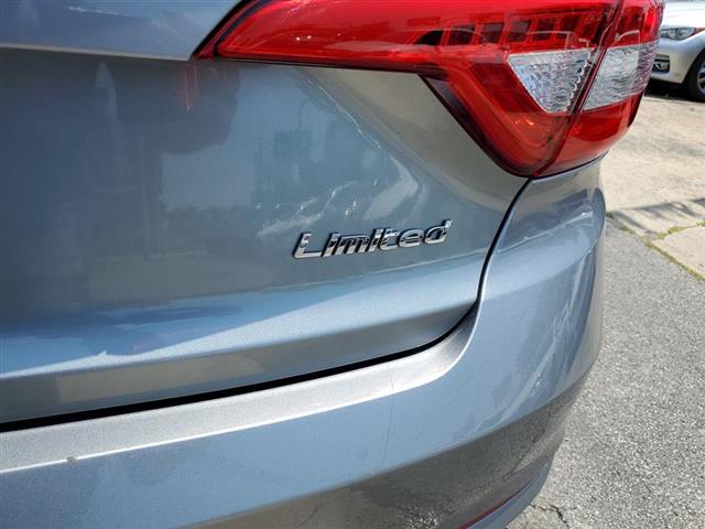 Used Hyundai Sonata Limited 2.4L 2017 | Northshore Motors. Syosset , New York Used Hyundai Sonata Limited 2.4L 2017 | Northshore Motors. Syosset , New York