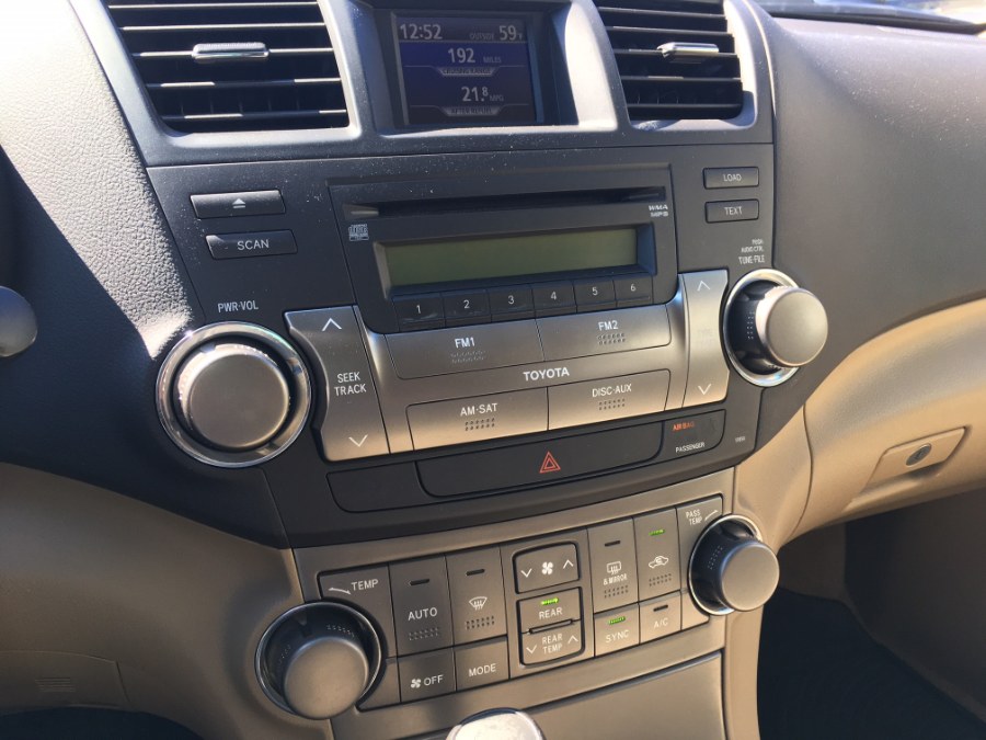 2008 Toyota Highlander 4WD 4dr Sport, available for sale in Norwich, Connecticut | MACARA Vehicle Services, Inc. Norwich, Connecticut 2008 Toyota Highlander 4WD 4dr Sport, available for sale in Norwich, Connecticut | MACARA Vehicle Services, Inc. Norwich, Connecticut