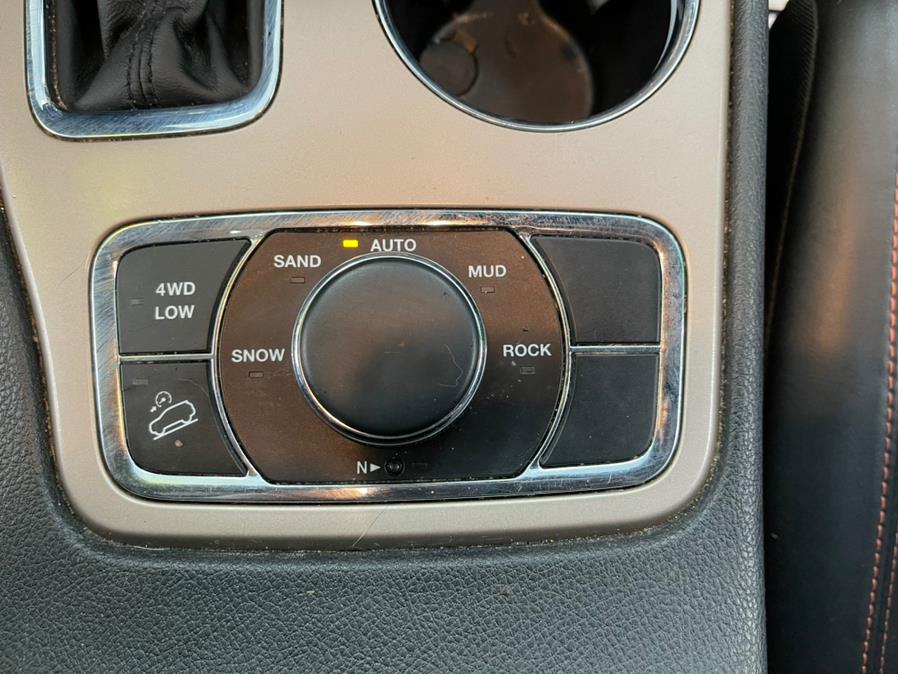 Used Jeep Grand Cherokee 1941 Edition Limited 4x4 2017 | 5 Towns Drive. Inwood, New York Used Jeep Grand Cherokee 1941 Edition Limited 4x4 2017 | 5 Towns Drive. Inwood, New York