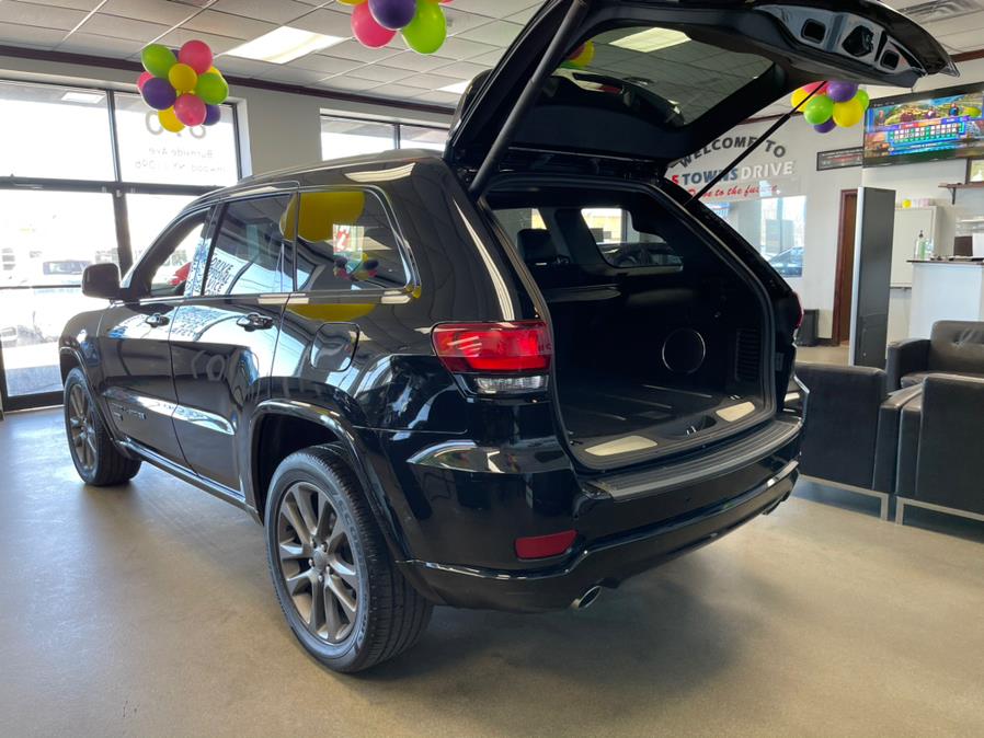 Used Jeep Grand Cherokee 1941 Edition Limited 4x4 2017 | 5 Towns Drive. Inwood, New York Used Jeep Grand Cherokee 1941 Edition Limited 4x4 2017 | 5 Towns Drive. Inwood, New York