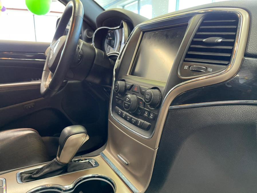 Used Jeep Grand Cherokee 1941 Edition Limited 4x4 2017 | 5 Towns Drive. Inwood, New York Used Jeep Grand Cherokee 1941 Edition Limited 4x4 2017 | 5 Towns Drive. Inwood, New York