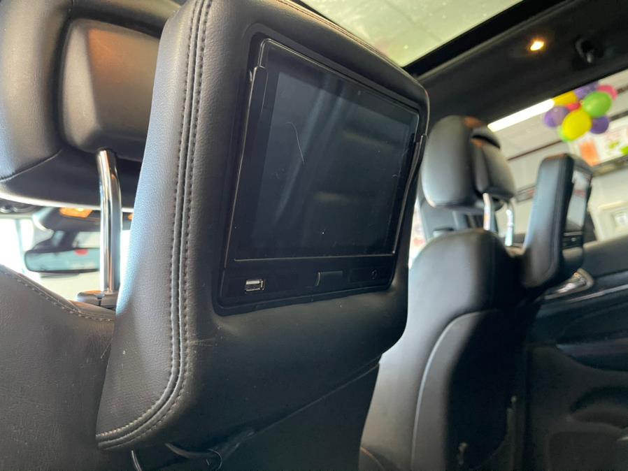 Used Jeep Grand Cherokee 1941 Edition Limited 4x4 2017 | 5 Towns Drive. Inwood, New York Used Jeep Grand Cherokee 1941 Edition Limited 4x4 2017 | 5 Towns Drive. Inwood, New York