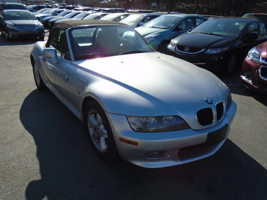 2000 BMW Z3 Z3 2dr Roadster 2.5L, available for sale in Waterbury, Connecticut | Jim Juliani Motors. Waterbury, Connecticut