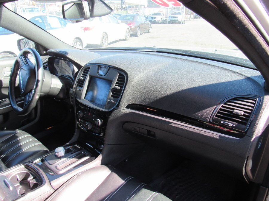 Used Chrysler 300 300S RWD 2019 | NJ Used Cars Center. Irvington, New Jersey Used Chrysler 300 300S RWD 2019 | NJ Used Cars Center. Irvington, New Jersey