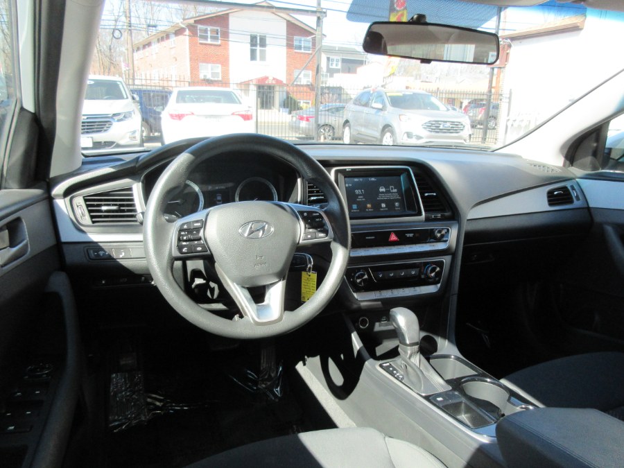 2019 Hyundai Sonata SE 2.4L, available for sale in Linden, New Jersey | Route 27 Auto Mall. Linden, New Jersey 2019 Hyundai Sonata SE 2.4L, available for sale in Linden, New Jersey | Route 27 Auto Mall. Linden, New Jersey