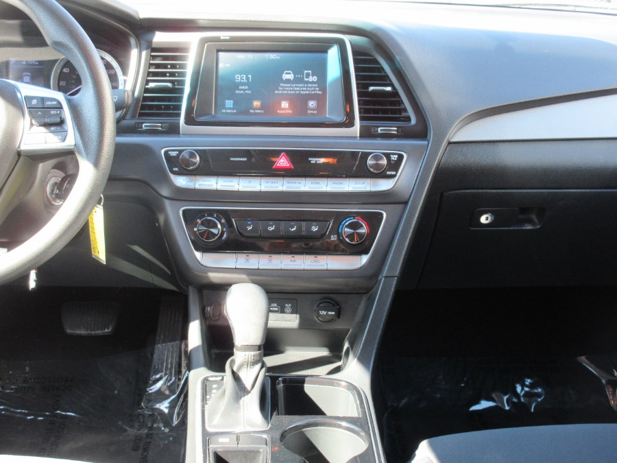2019 Hyundai Sonata SE 2.4L, available for sale in Linden, New Jersey | Route 27 Auto Mall. Linden, New Jersey 2019 Hyundai Sonata SE 2.4L, available for sale in Linden, New Jersey | Route 27 Auto Mall. Linden, New Jersey