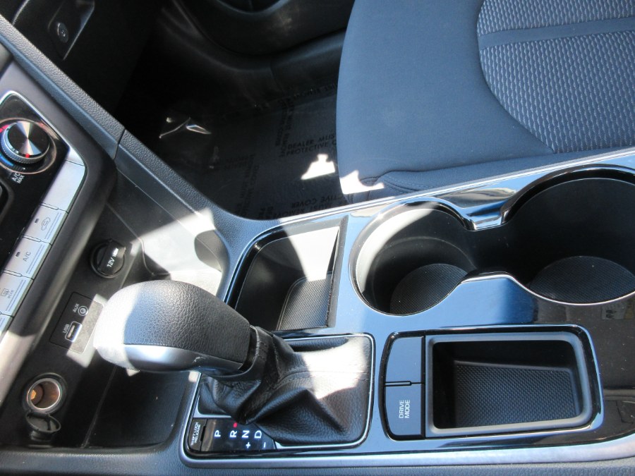 2019 Hyundai Sonata SE 2.4L, available for sale in Linden, New Jersey | Route 27 Auto Mall. Linden, New Jersey 2019 Hyundai Sonata SE 2.4L, available for sale in Linden, New Jersey | Route 27 Auto Mall. Linden, New Jersey