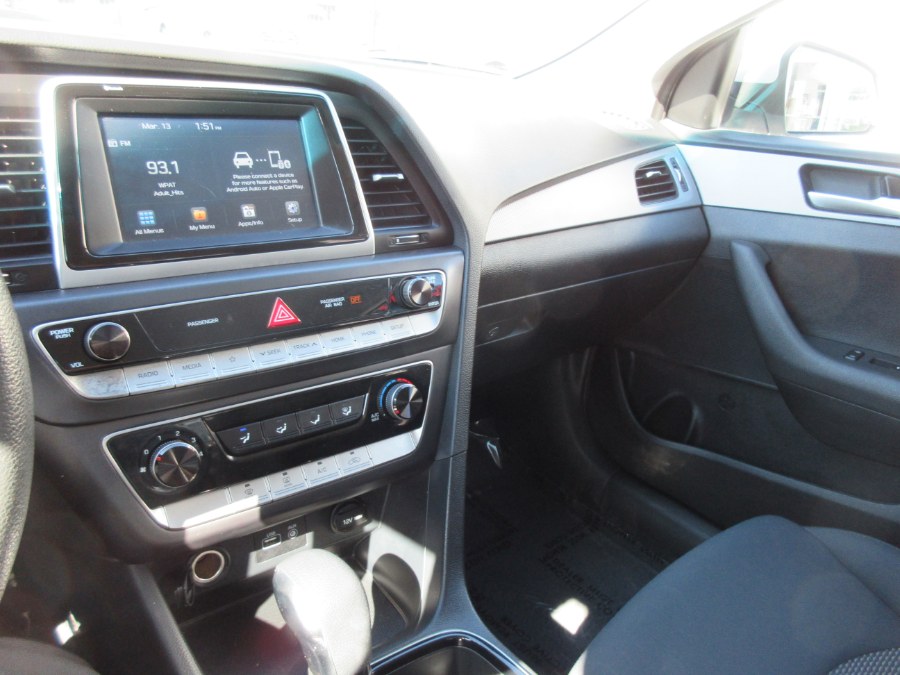 2019 Hyundai Sonata SE 2.4L, available for sale in Linden, New Jersey | Route 27 Auto Mall. Linden, New Jersey 2019 Hyundai Sonata SE 2.4L, available for sale in Linden, New Jersey | Route 27 Auto Mall. Linden, New Jersey