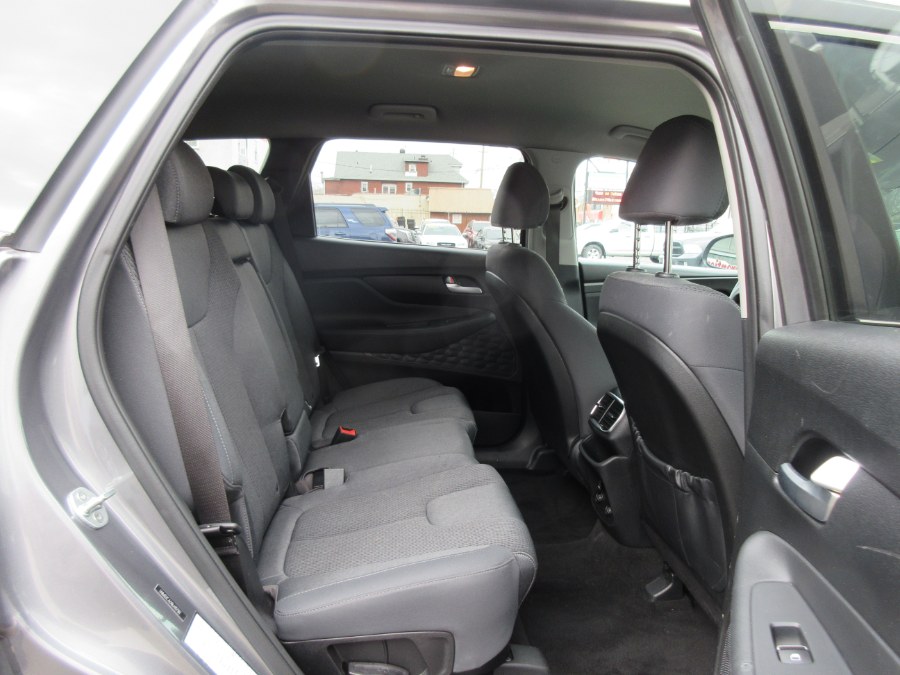 Used Hyundai Santa Fe SE 2.4L Auto AWD 2020 | Route 27 Auto Mall. Linden, New Jersey Used Hyundai Santa Fe SE 2.4L Auto AWD 2020 | Route 27 Auto Mall. Linden, New Jersey