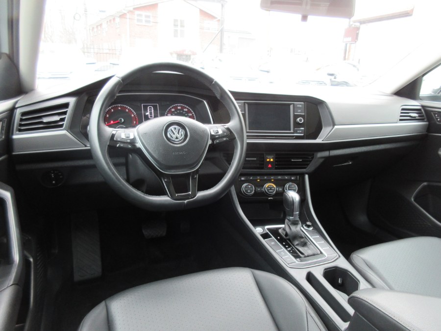 Used Volkswagen Jetta SE Auto w/SULEV 2019 | Route 27 Auto Mall. Linden, New Jersey Used Volkswagen Jetta SE Auto w/SULEV 2019 | Route 27 Auto Mall. Linden, New Jersey