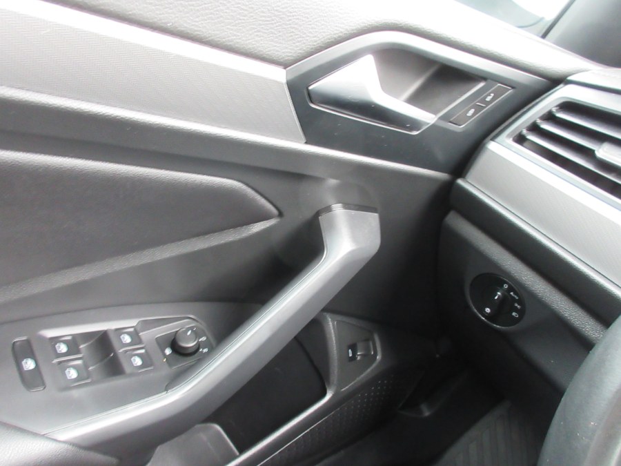 Used Volkswagen Jetta SE Auto w/SULEV 2019 | Route 27 Auto Mall. Linden, New Jersey Used Volkswagen Jetta SE Auto w/SULEV 2019 | Route 27 Auto Mall. Linden, New Jersey