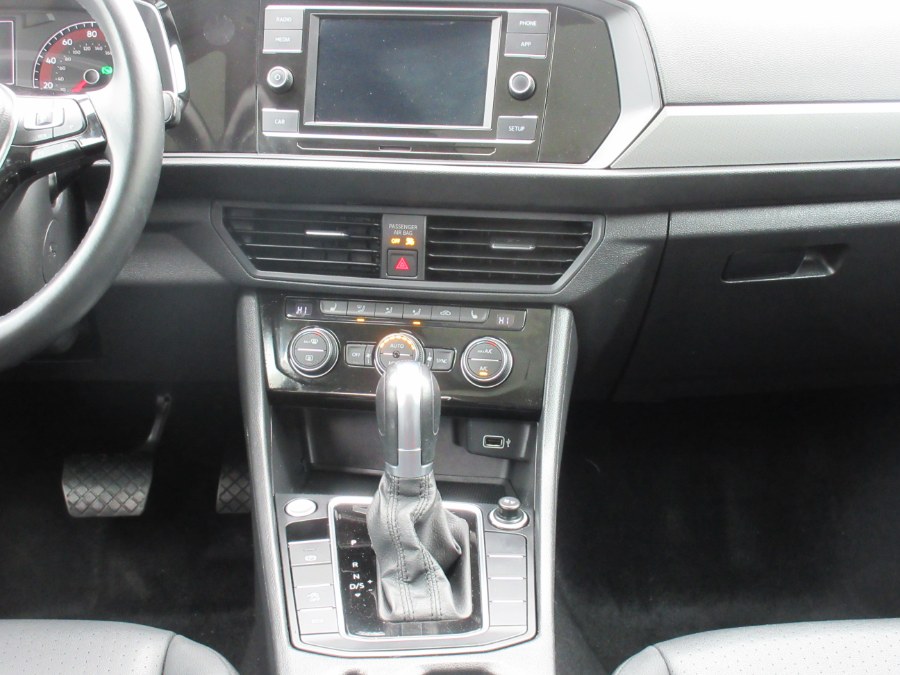 Used Volkswagen Jetta SE Auto w/SULEV 2019 | Route 27 Auto Mall. Linden, New Jersey Used Volkswagen Jetta SE Auto w/SULEV 2019 | Route 27 Auto Mall. Linden, New Jersey