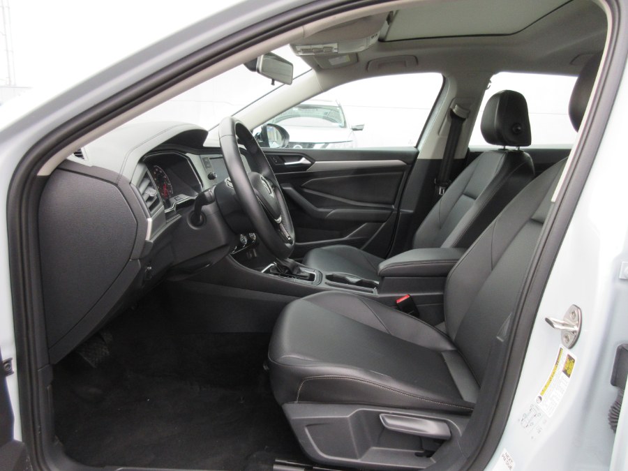 Used Volkswagen Jetta SE Auto w/SULEV 2019 | Route 27 Auto Mall. Linden, New Jersey Used Volkswagen Jetta SE Auto w/SULEV 2019 | Route 27 Auto Mall. Linden, New Jersey