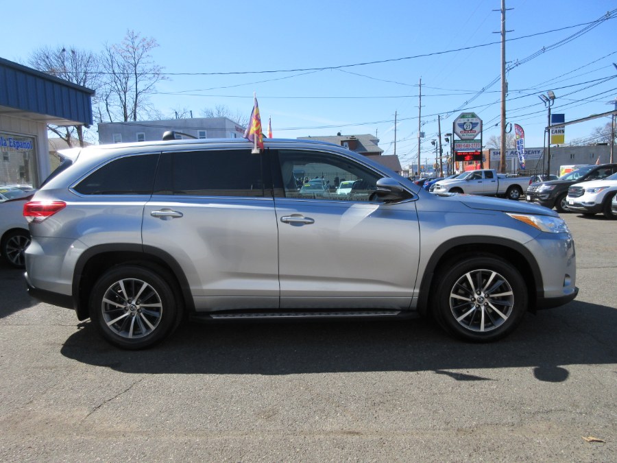 2018 Toyota Highlander XLE V6 AWD (Natl), available for sale in Linden, New Jersey | Route 27 Auto Mall. Linden, New Jersey 2018 Toyota Highlander XLE V6 AWD (Natl), available for sale in Linden, New Jersey | Route 27 Auto Mall. Linden, New Jersey