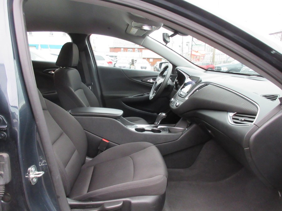 2020 Chevrolet Malibu 4dr Sdn LT, available for sale in Linden, New Jersey | Route 27 Auto Mall. Linden, New Jersey 2020 Chevrolet Malibu 4dr Sdn LT, available for sale in Linden, New Jersey | Route 27 Auto Mall. Linden, New Jersey