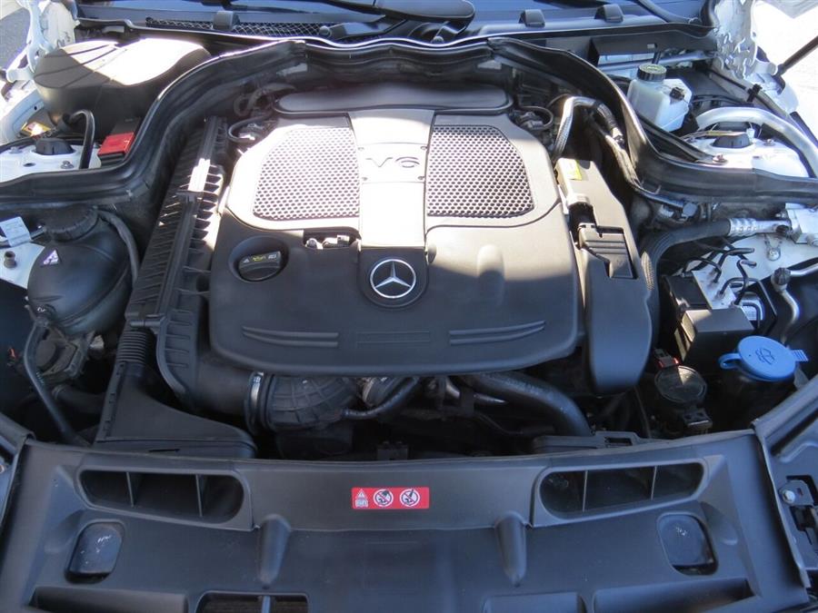 Used Mercedes-benz C-class C 300 Sport 4MATIC AWD 4dr Sedan 2014 | Lake City Exports Inc. Auburn, Maine Used Mercedes-benz C-class C 300 Sport 4MATIC AWD 4dr Sedan 2014 | Lake City Exports Inc. Auburn, Maine