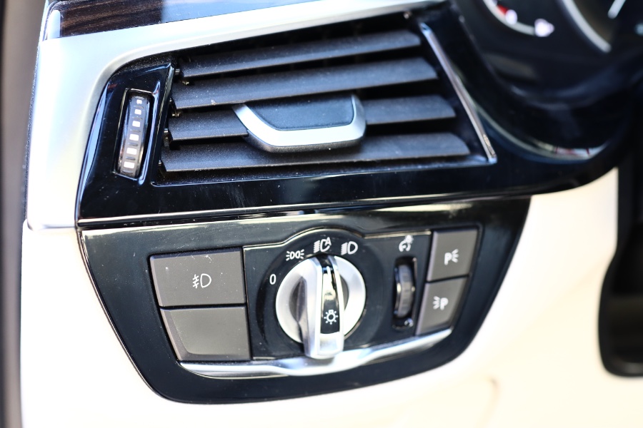 Used BMW 5 Series 530i xDrive Sedan 2018 | Hillside Auto Mall Inc.. Jamaica, New York Used BMW 5 Series 530i xDrive Sedan 2018 | Hillside Auto Mall Inc.. Jamaica, New York