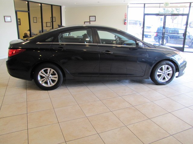 2011 Hyundai Sonata 4dr Sdn 2.4L Auto GLS, available for sale in Placentia, California | Auto Network Group Inc. Placentia, California 2011 Hyundai Sonata 4dr Sdn 2.4L Auto GLS, available for sale in Placentia, California | Auto Network Group Inc. Placentia, California