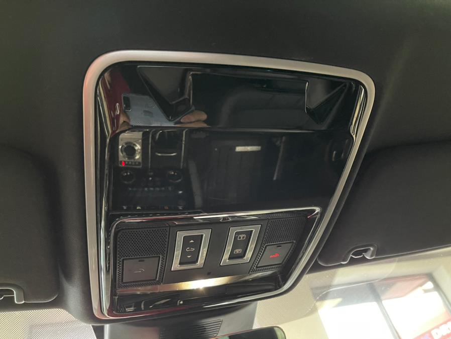 2018 Land Rover Range Rover Td6 Diesel HSE SWB, available for sale in Inwood, New York | 5 Towns Drive. Inwood, New York 2018 Land Rover Range Rover Td6 Diesel HSE SWB, available for sale in Inwood, New York | 5 Towns Drive. Inwood, New York