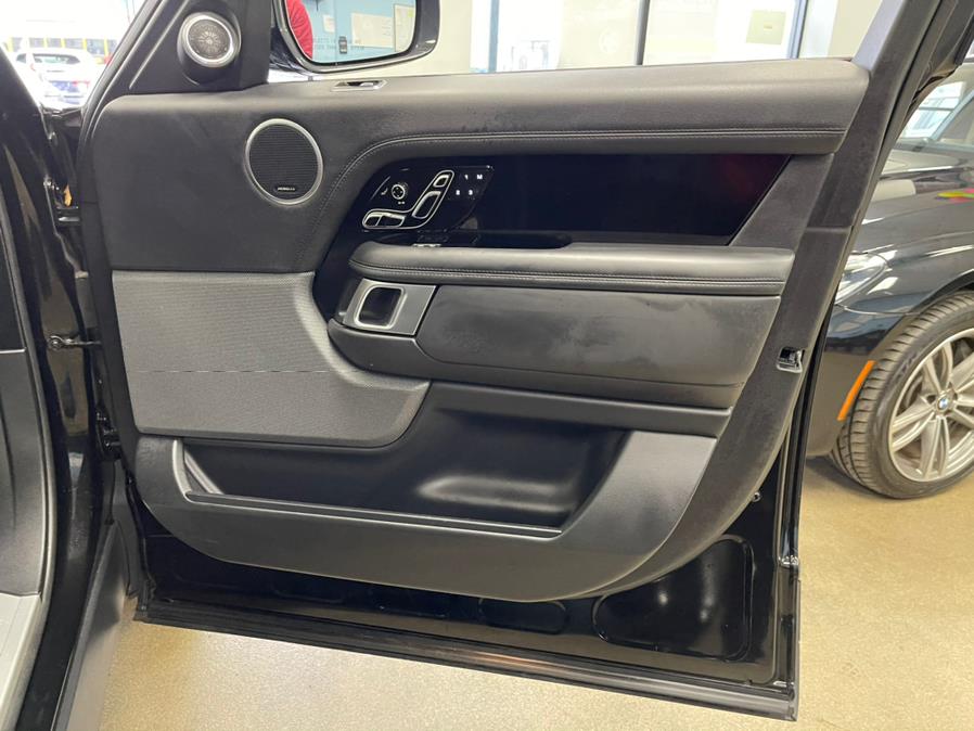 2018 Land Rover Range Rover Td6 Diesel HSE SWB, available for sale in Inwood, New York | 5 Towns Drive. Inwood, New York 2018 Land Rover Range Rover Td6 Diesel HSE SWB, available for sale in Inwood, New York | 5 Towns Drive. Inwood, New York