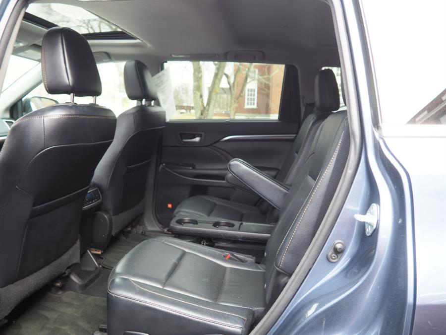 Used Toyota Highlander Limited 2016 | Autouse. Andover, Massachusetts Used Toyota Highlander Limited 2016 | Autouse. Andover, Massachusetts