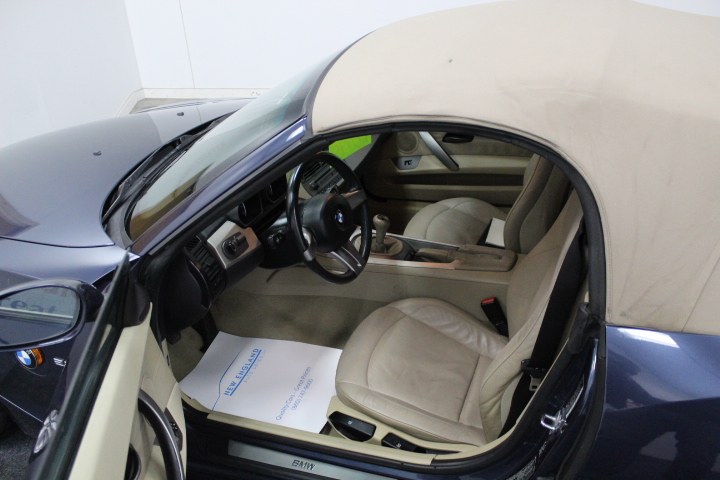 2003 BMW Z4 Z4 2dr Roadster 2.5i, available for sale in Plainville, Connecticut | New England Auto Sales LLC. Plainville, Connecticut 2003 BMW Z4 Z4 2dr Roadster 2.5i, available for sale in Plainville, Connecticut | New England Auto Sales LLC. Plainville, Connecticut