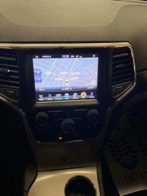 2014 Jeep Grand Cherokee 4WD 4dr Laredo, available for sale in Bridgeport, Connecticut | CT Auto. Bridgeport, Connecticut 2014 Jeep Grand Cherokee 4WD 4dr Laredo, available for sale in Bridgeport, Connecticut | CT Auto. Bridgeport, Connecticut