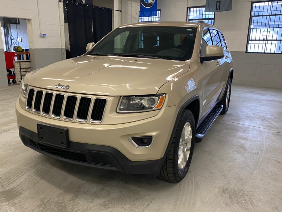 2014 Jeep Grand Cherokee 4WD 4dr Laredo, available for sale in Bridgeport, Connecticut | CT Auto. Bridgeport, Connecticut 2014 Jeep Grand Cherokee 4WD 4dr Laredo, available for sale in Bridgeport, Connecticut | CT Auto. Bridgeport, Connecticut