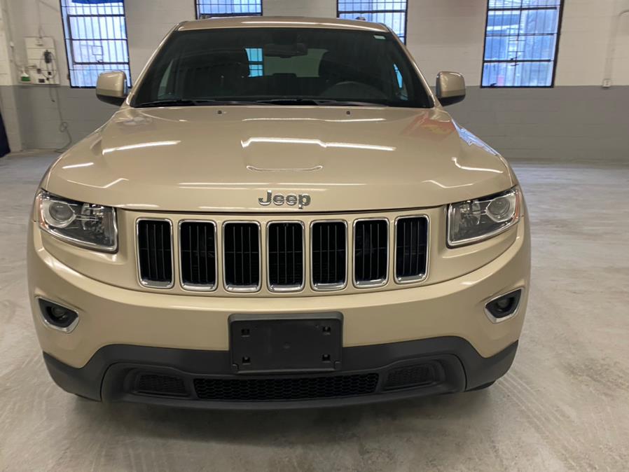 2014 Jeep Grand Cherokee 4WD 4dr Laredo, available for sale in Bridgeport, Connecticut | CT Auto. Bridgeport, Connecticut 2014 Jeep Grand Cherokee 4WD 4dr Laredo, available for sale in Bridgeport, Connecticut | CT Auto. Bridgeport, Connecticut