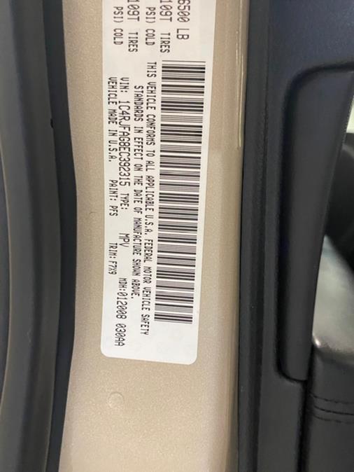 2014 Jeep Grand Cherokee 4WD 4dr Laredo, available for sale in Bridgeport, Connecticut | CT Auto. Bridgeport, Connecticut 2014 Jeep Grand Cherokee 4WD 4dr Laredo, available for sale in Bridgeport, Connecticut | CT Auto. Bridgeport, Connecticut