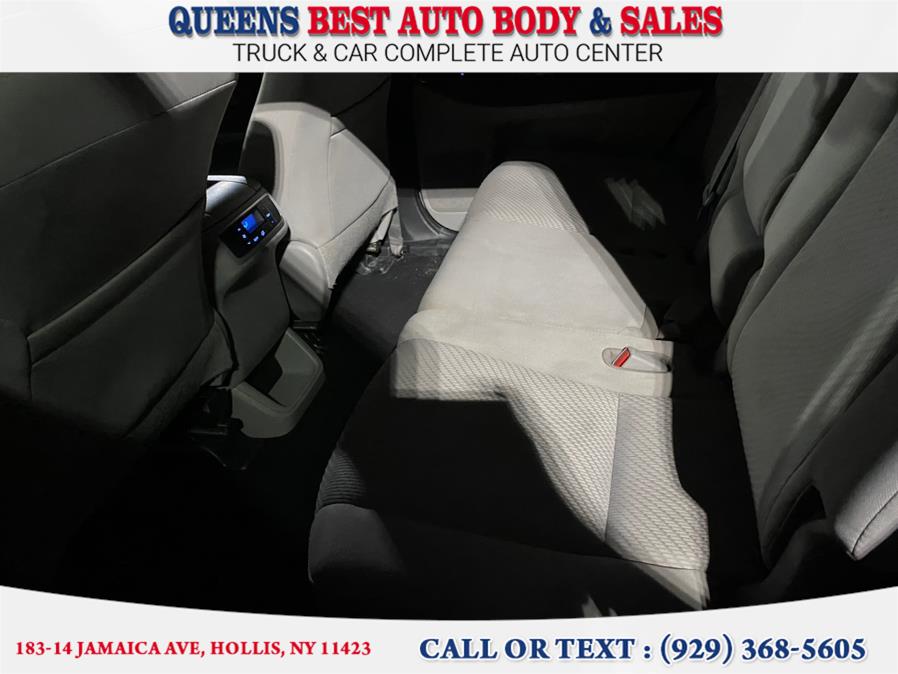 Used Toyota Highlander LE V6 AWD (Natl) 2019 | Queens Best Auto Body / Sales. Hollis, New York