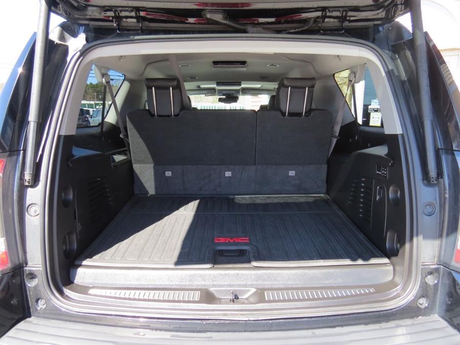 Used GMC Yukon Xl SLT 1500 4x4 4dr SUV 2016 | Lake City Exports Inc. Auburn, Maine Used GMC Yukon Xl SLT 1500 4x4 4dr SUV 2016 | Lake City Exports Inc. Auburn, Maine