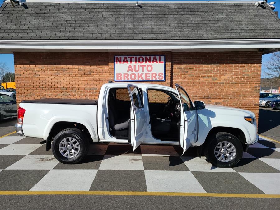 2017 Toyota Tacoma SR5 Double Cab V6 4x4, available for sale in Waterbury, Connecticut | National Auto Brokers, Inc.. Waterbury, Connecticut 2017 Toyota Tacoma SR5 Double Cab V6 4x4, available for sale in Waterbury, Connecticut | National Auto Brokers, Inc.. Waterbury, Connecticut