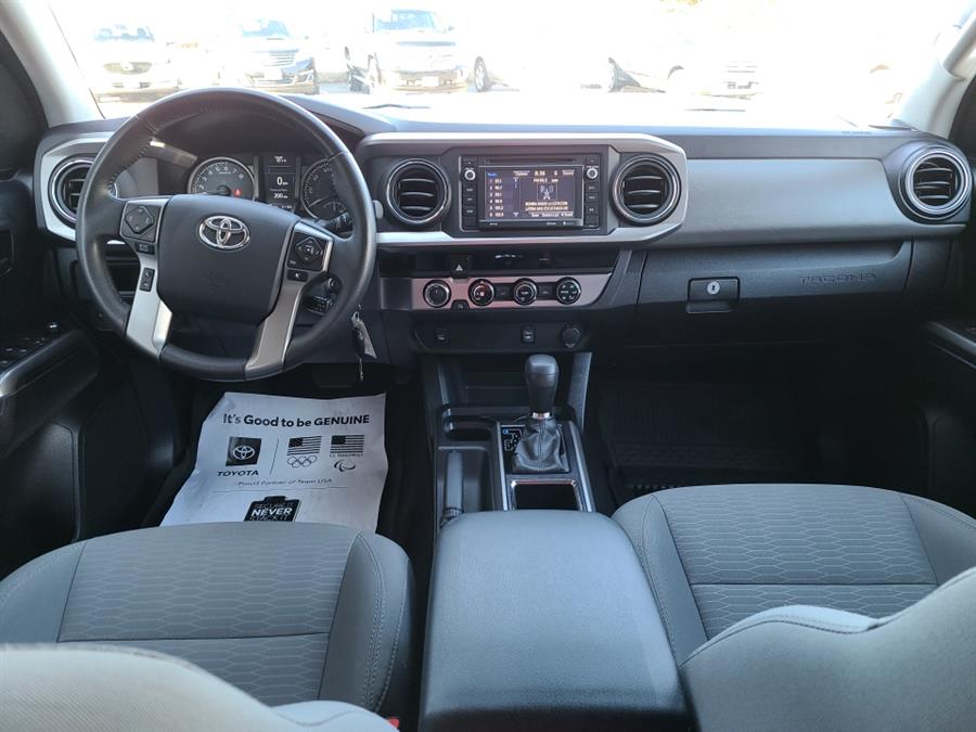 2017 Toyota Tacoma SR5 Double Cab V6 4x4, available for sale in Waterbury, Connecticut | National Auto Brokers, Inc.. Waterbury, Connecticut 2017 Toyota Tacoma SR5 Double Cab V6 4x4, available for sale in Waterbury, Connecticut | National Auto Brokers, Inc.. Waterbury, Connecticut