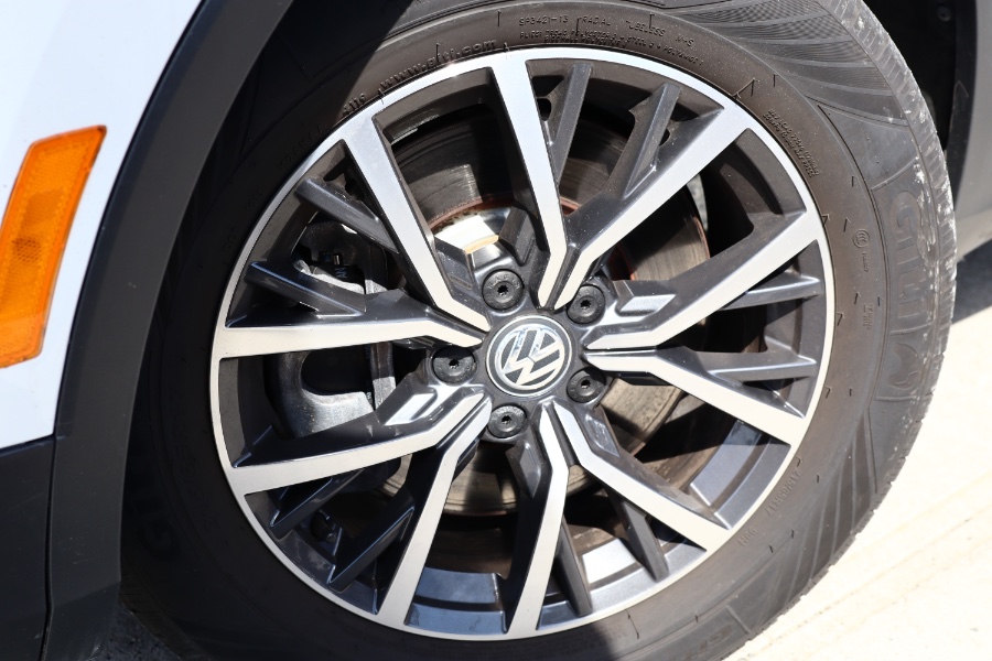 Used Volkswagen Tiguan 2.0T SEL 4MOTION 2020 | Hillside Auto Mall Inc.. Jamaica, New York Used Volkswagen Tiguan 2.0T SEL 4MOTION 2020 | Hillside Auto Mall Inc.. Jamaica, New York