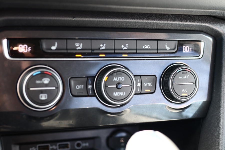 Used Volkswagen Tiguan 2.0T SEL 4MOTION 2020 | Hillside Auto Mall Inc.. Jamaica, New York Used Volkswagen Tiguan 2.0T SEL 4MOTION 2020 | Hillside Auto Mall Inc.. Jamaica, New York