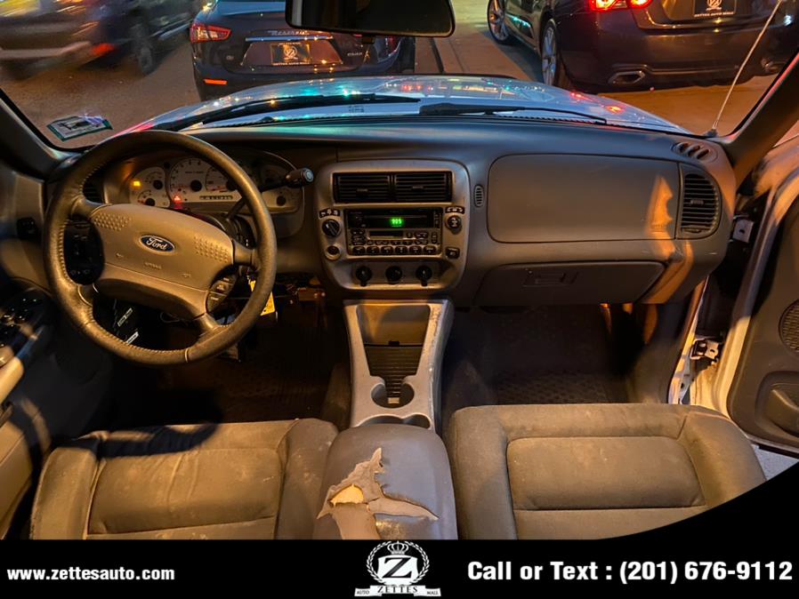 Used Ford Explorer Sport Trac 4dr 126" WB 4WD 2001 | Zettes Auto Mall. Jersey City, New Jersey Used Ford Explorer Sport Trac 4dr 126" WB 4WD 2001 | Zettes Auto Mall. Jersey City, New Jersey