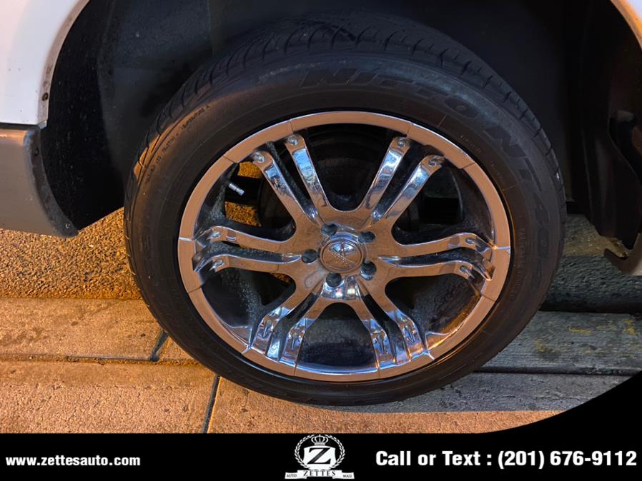 Used Ford Explorer Sport Trac 4dr 126" WB 4WD 2001 | Zettes Auto Mall. Jersey City, New Jersey Used Ford Explorer Sport Trac 4dr 126" WB 4WD 2001 | Zettes Auto Mall. Jersey City, New Jersey