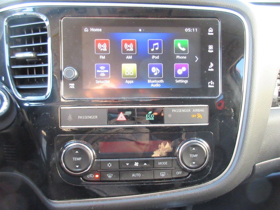 2019 Mitsubishi Outlander SE S-AWC, available for sale in Linden, New Jersey | Route 27 Auto Mall. Linden, New Jersey 2019 Mitsubishi Outlander SE S-AWC, available for sale in Linden, New Jersey | Route 27 Auto Mall. Linden, New Jersey