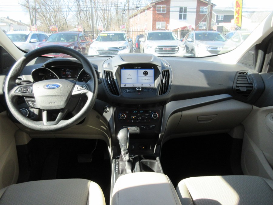 Used Ford Escape SE 4WD 2019 | Route 27 Auto Mall. Linden, New Jersey Used Ford Escape SE 4WD 2019 | Route 27 Auto Mall. Linden, New Jersey