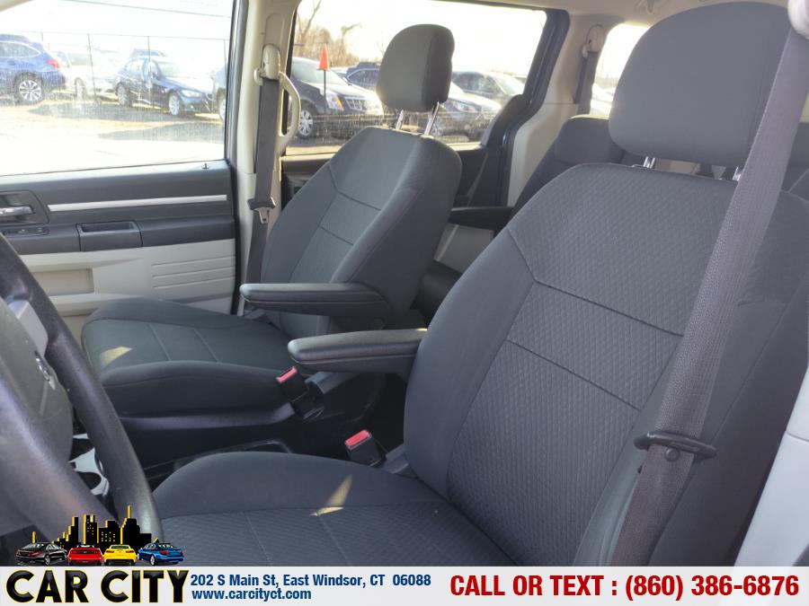 2010 Dodge Grand Caravan 4dr Wgn SE, available for sale in East Windsor, Connecticut | Car City LLC. East Windsor, Connecticut 2010 Dodge Grand Caravan 4dr Wgn SE, available for sale in East Windsor, Connecticut | Car City LLC. East Windsor, Connecticut