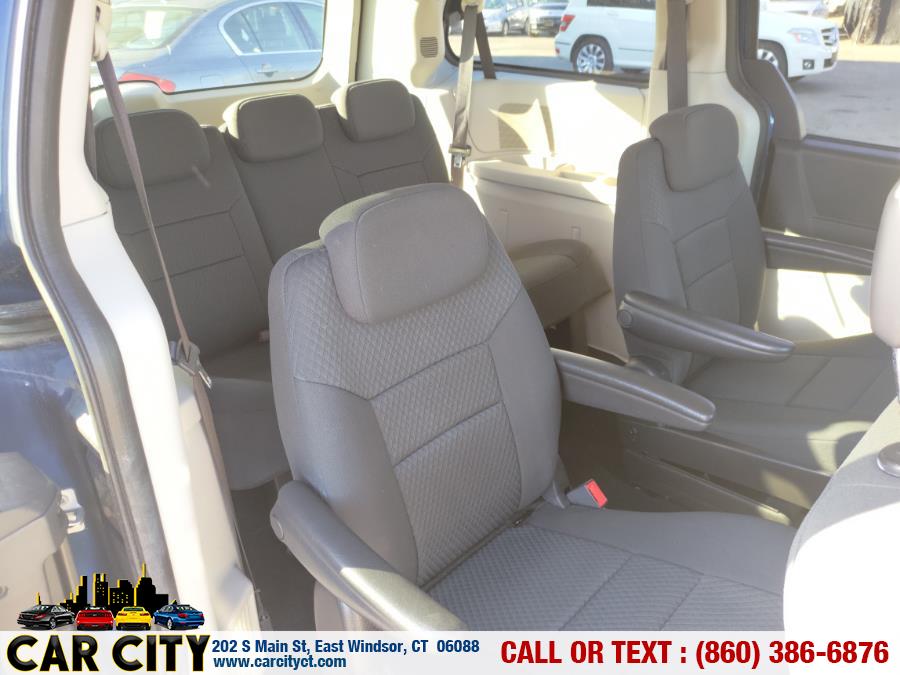 2010 Dodge Grand Caravan 4dr Wgn SE, available for sale in East Windsor, Connecticut | Car City LLC. East Windsor, Connecticut 2010 Dodge Grand Caravan 4dr Wgn SE, available for sale in East Windsor, Connecticut | Car City LLC. East Windsor, Connecticut
