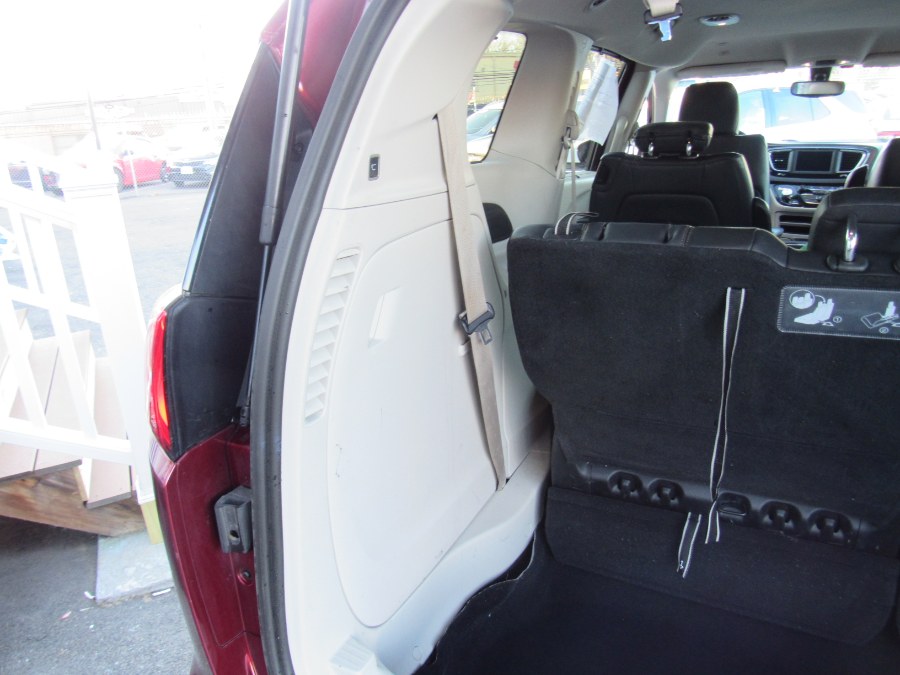 Used Chrysler Pacifica Touring L FWD 2019 | NJ Used Cars Center. Irvington, New Jersey Used Chrysler Pacifica Touring L FWD 2019 | NJ Used Cars Center. Irvington, New Jersey