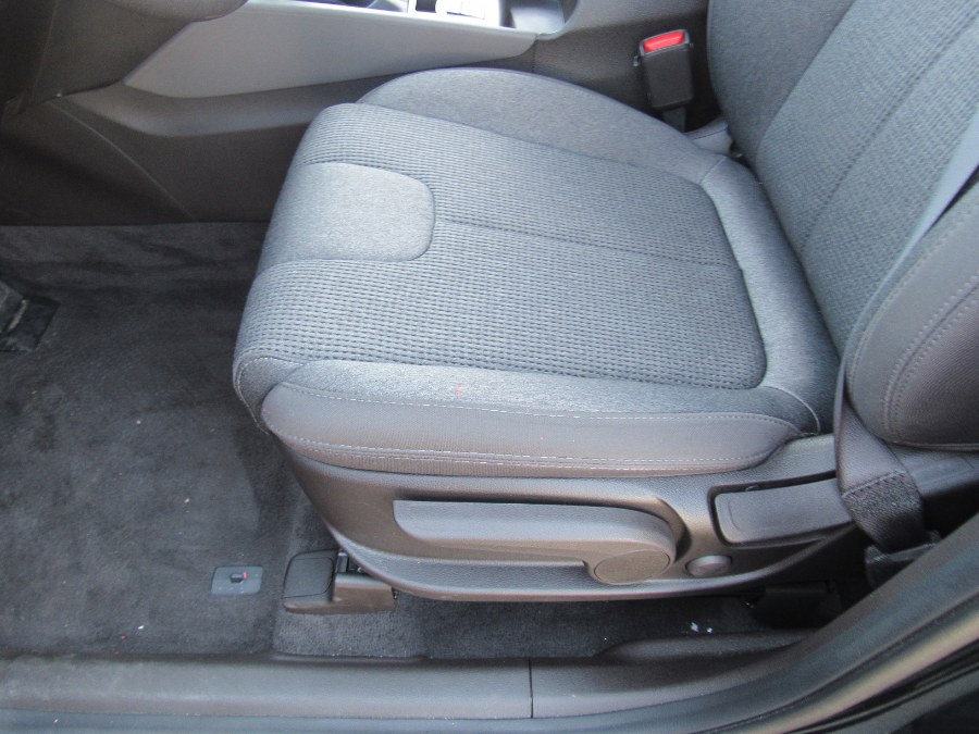 Used Hyundai Santa Fe SE 2.4L Auto AWD 2019 | NJ Used Cars Center. Irvington, New Jersey Used Hyundai Santa Fe SE 2.4L Auto AWD 2019 | NJ Used Cars Center. Irvington, New Jersey