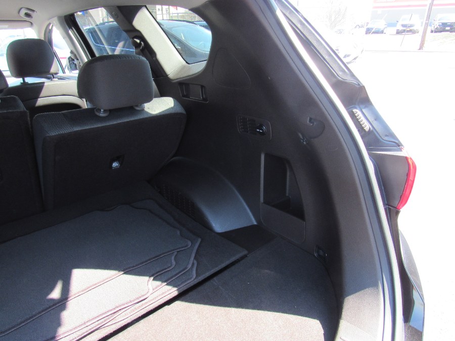 Used Hyundai Santa Fe SE 2.4L Auto AWD 2019 | NJ Used Cars Center. Irvington, New Jersey Used Hyundai Santa Fe SE 2.4L Auto AWD 2019 | NJ Used Cars Center. Irvington, New Jersey