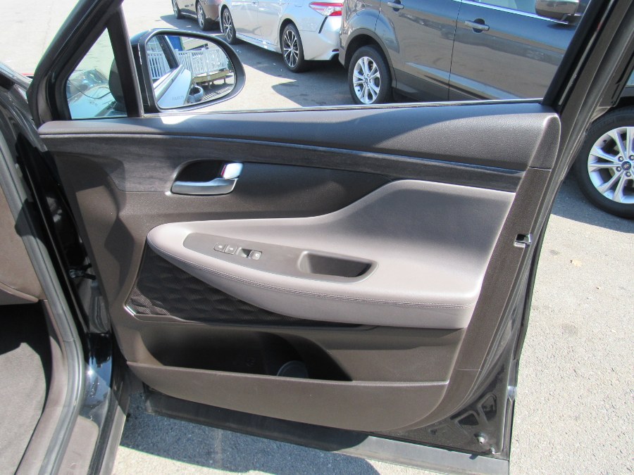 Used Hyundai Santa Fe SE 2.4L Auto AWD 2019 | NJ Used Cars Center. Irvington, New Jersey Used Hyundai Santa Fe SE 2.4L Auto AWD 2019 | NJ Used Cars Center. Irvington, New Jersey