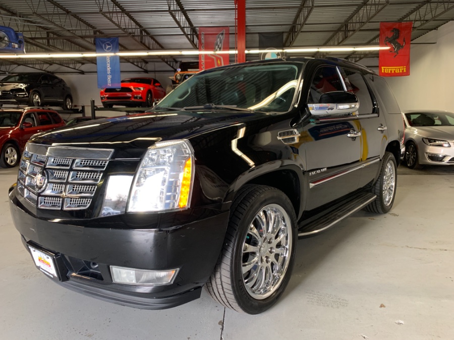 2011 Cadillac Escalade AWD 4dr Base, available for sale in West Babylon , New York | MP Motors Inc. West Babylon , New York 2011 Cadillac Escalade AWD 4dr Base, available for sale in West Babylon , New York | MP Motors Inc. West Babylon , New York