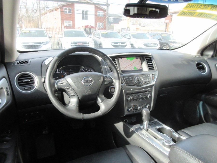 2019 Nissan Pathfinder 4x4 SL, available for sale in Linden, New Jersey | Route 27 Auto Mall. Linden, New Jersey 2019 Nissan Pathfinder 4x4 SL, available for sale in Linden, New Jersey | Route 27 Auto Mall. Linden, New Jersey