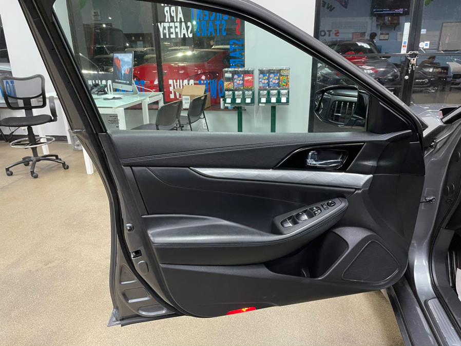 Used Nissan Maxima 4dr Sdn 3.5 S 2016 | 5 Towns Drive. Inwood, New York Used Nissan Maxima 4dr Sdn 3.5 S 2016 | 5 Towns Drive. Inwood, New York